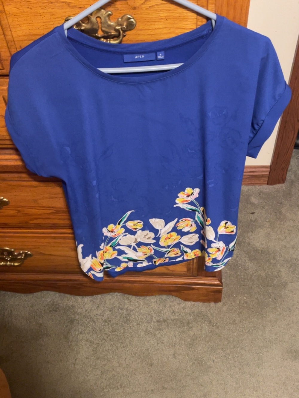 Apt. 9 Royal Blue Short Sleeve Top with Floral Hem